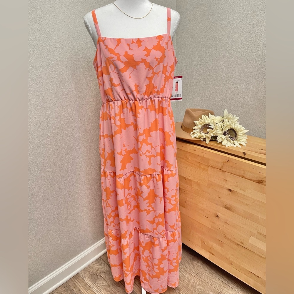 NWT - Vacation Vibes Sunset Beach Spaghetti Strap Midi Dress